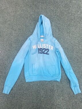 Hollister Light Blue Pullover Hoodie with Navy 1922 Logo